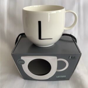VIkleroy & Boch Letter Mug - “L”